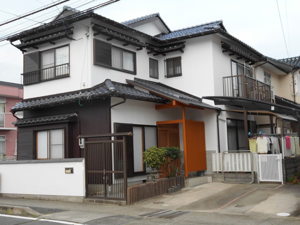 外壁塗替え・屋根葺き替え工事